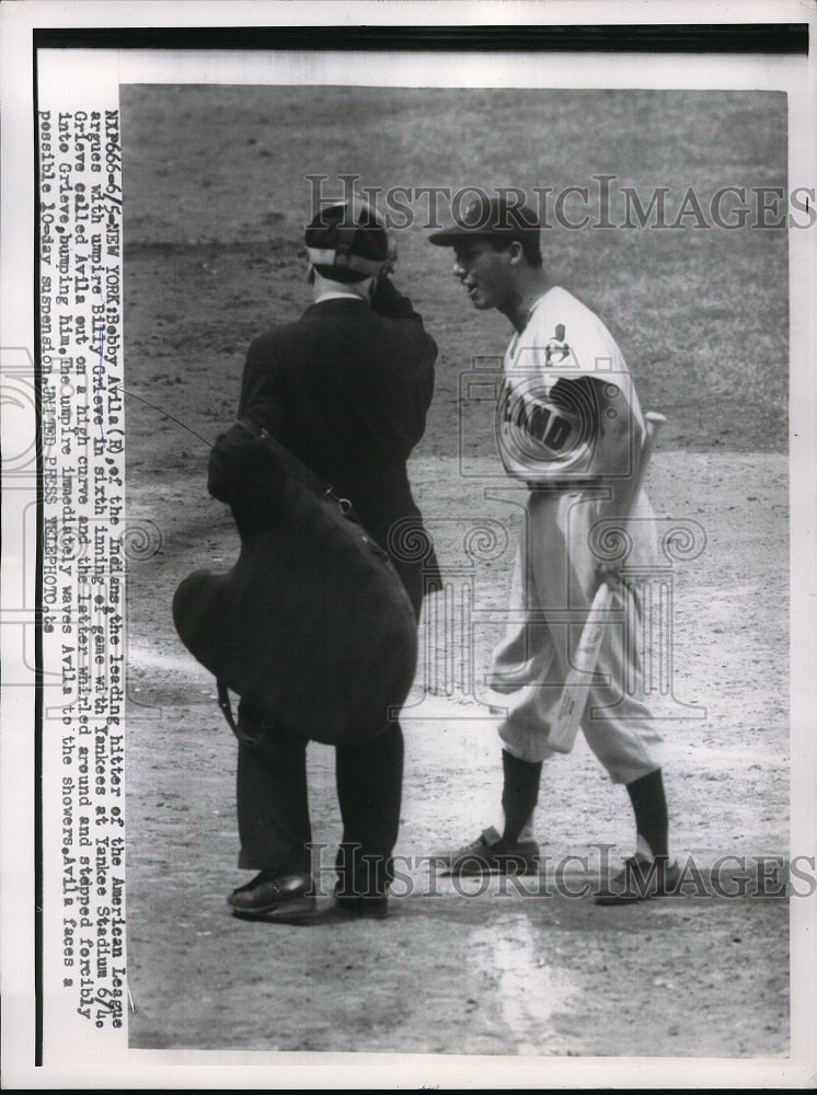 1954 Press Photo Indians, Bobby Avila &amp; unpire Billy Grieve - Historic Images