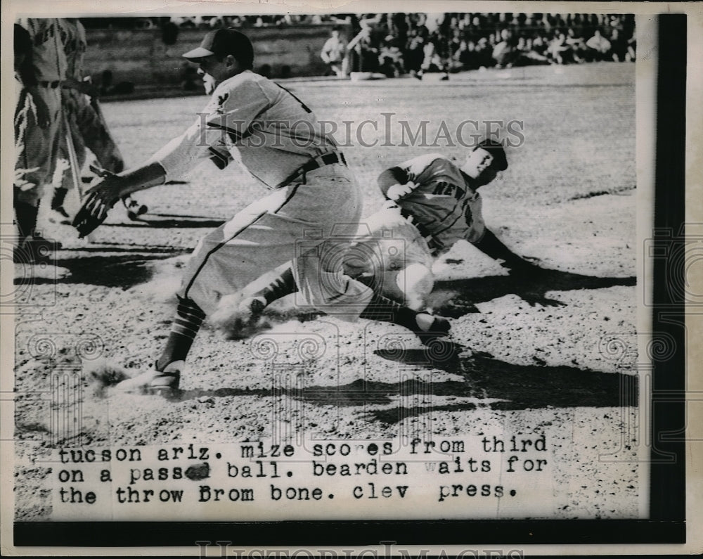 1948 Press Photo Cleveland Indians practice, Mize &amp; Bearden - Historic Images