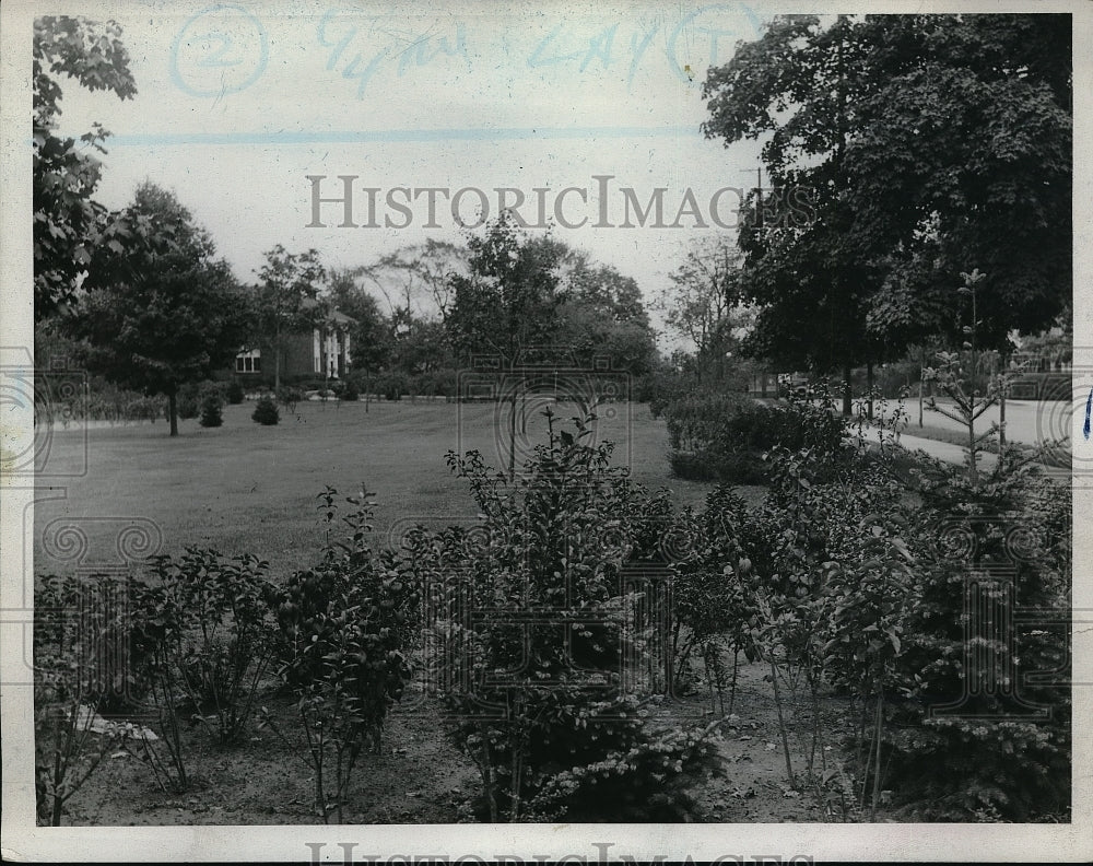 1933 Press Photo Garden - Historic Images