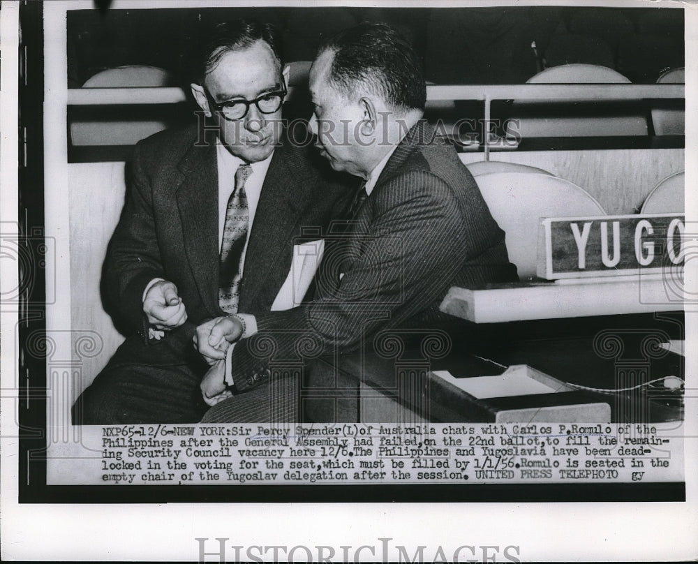 1955 Press Photo Australia&#39;s Sir Percy Spender chats with Philippines&#39; Carlos - Historic Images