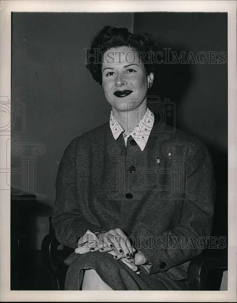 1952 Virginia Sommers - Historic Images