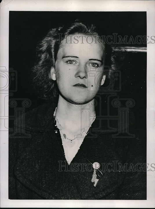 1940 Press Photo Beatrice De Camp after her rescue from Woodburn Miller - Historic Images