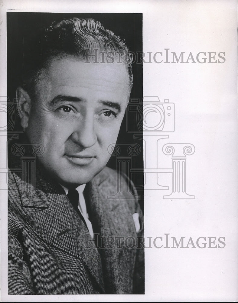 1954 Press Photo Robert E. Dolan, Hollywood Producer - Historic Images