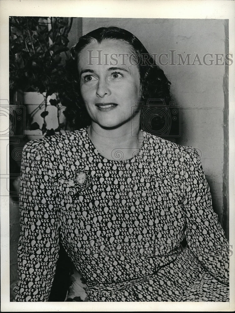 1942 Press Photo Mrs. P.M. Hamilton, Wife of Major Piermont Morgan Hamilton-Historic Images