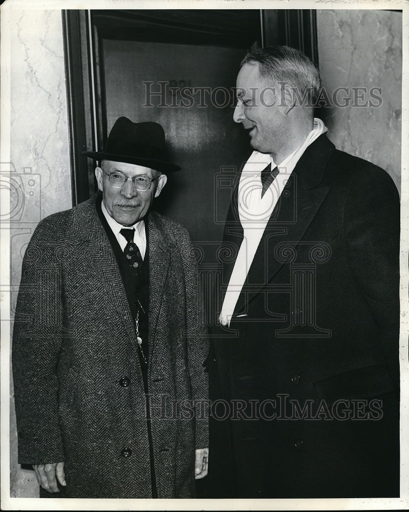 1941 Press Photo Ex-Governor Luren Dickinson of Michigan & Legal Advisor Glenn G - Historic Images