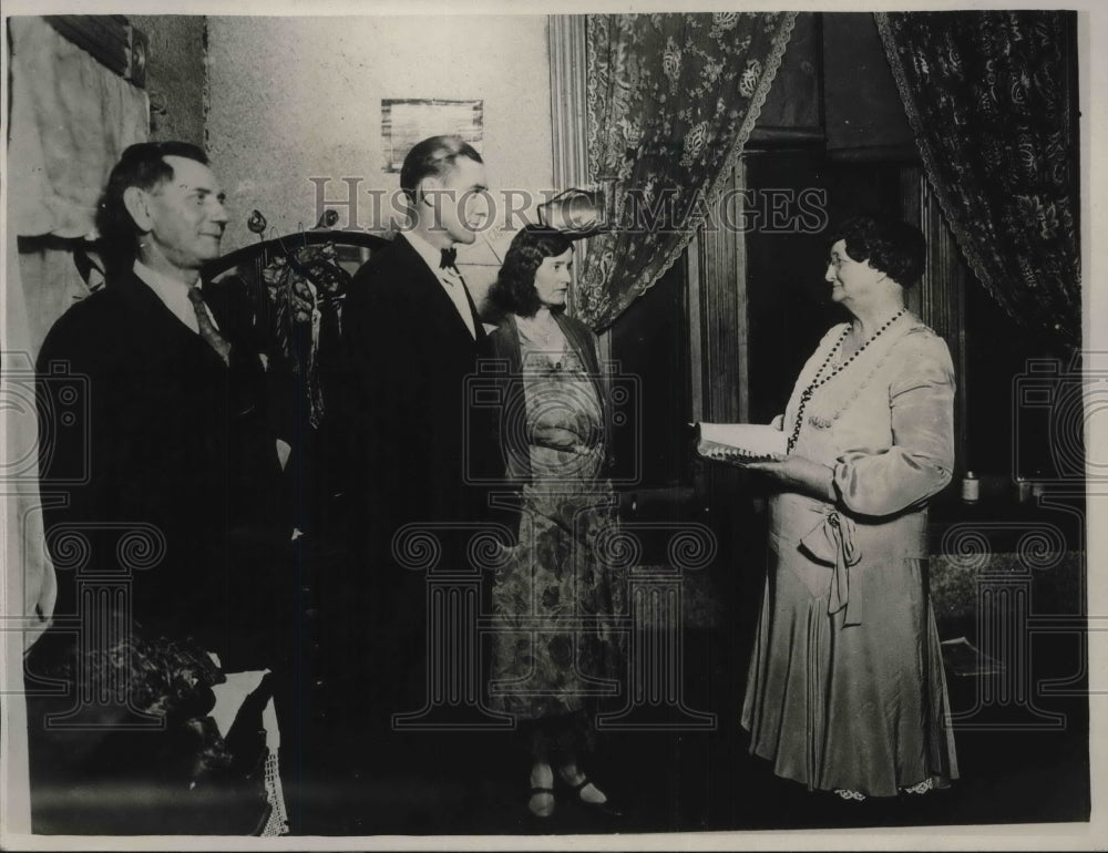 1932 Press Photo Elizabeth Milbourn Lawson officiated the wedding ceremony of - Historic Images