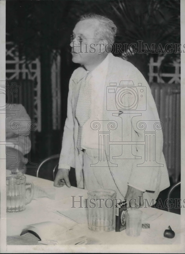 1936 Press Photo Gov. Alfred Landon at Convention of Kansas Editor's Association - Historic Images