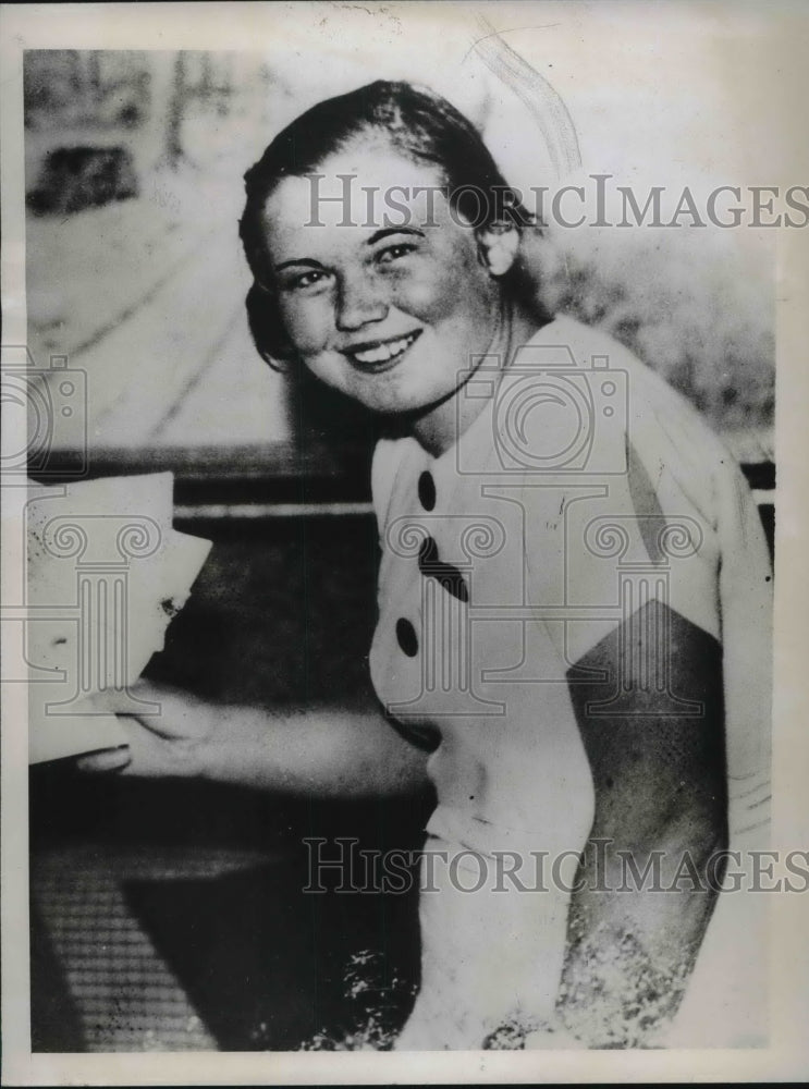 1937 Jenny Hammersgaard, Champion Danish Swimmer Swam 43 Miles - Historic Images