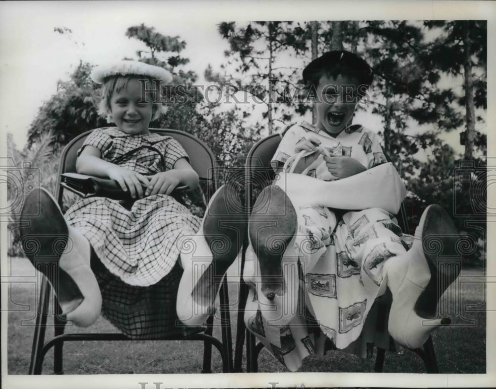 1962 Tracy Lee Tobey, Maureen Morissey in Dress Up Clothes, Florida - Historic Images