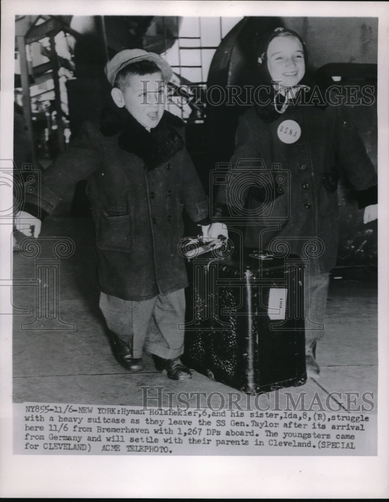 1951 Hyman Holzhekier sister Ida  SS Gen. Taylor from Bremerhaven-Historic Images