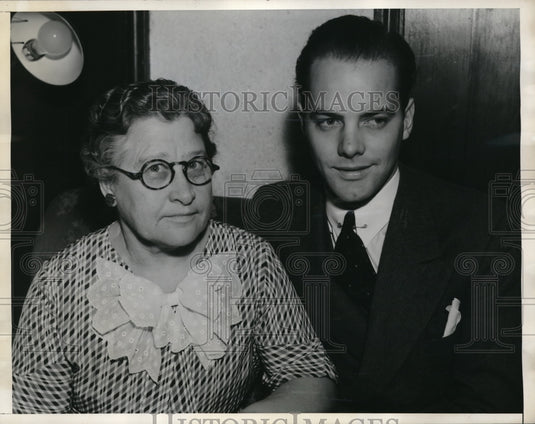 1935 Press Photo Robert Thomas Trying to Prove Actress Is his Mother, Foster Mom - Historic Images