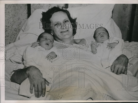 1938 Press Photo Mrs. James Tharp, 42, Grandmother, upon birth of twins - Historic Images