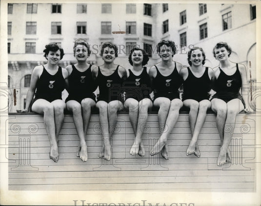 1936 Dot Dickinson, Elizabeth Koma, erna Kompa, Mavis Freeman, Winga-Historic Images