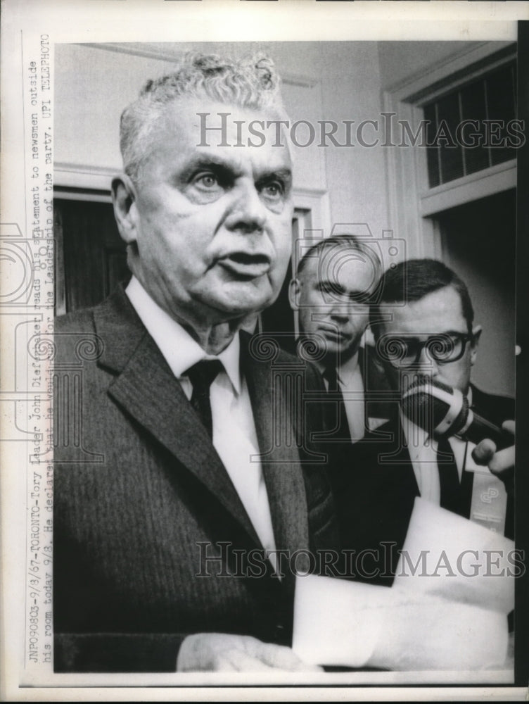 1967 John Diefenbaker Declares Running for Leadership to Press-Historic Images