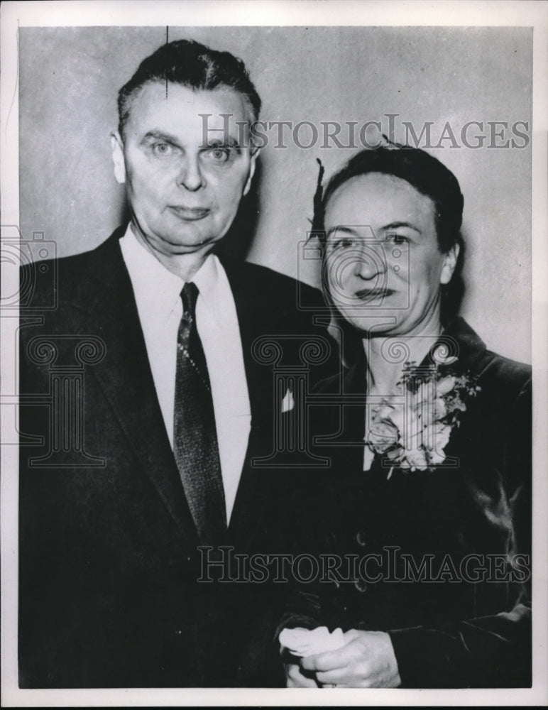 1957 Press Photo John G. Diefenbaker and Wife of Canada - Historic Images