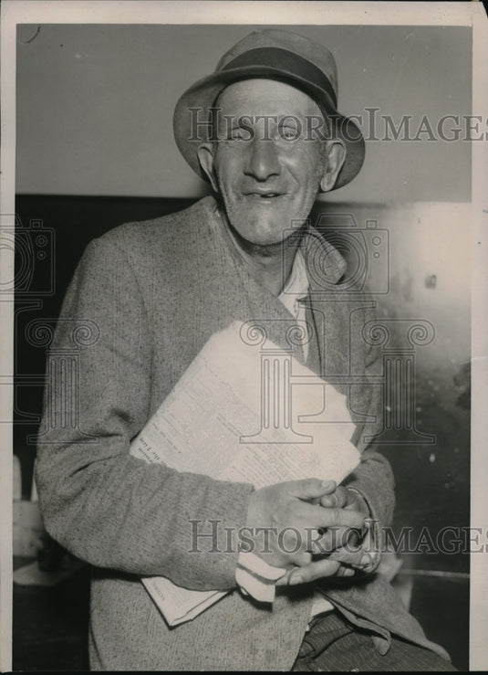 1936 Press Photo Isaac Hirsch, Beggar's Bank Balance Down to $24,000 Nashville-Historic Images