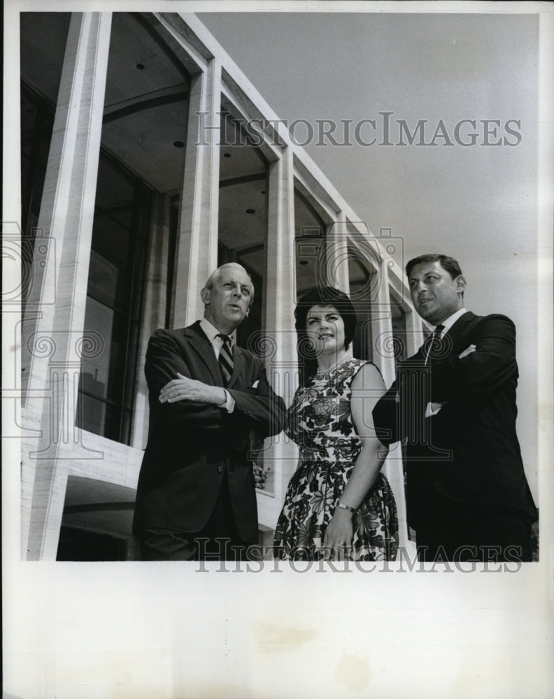 1962 Press Photo Three Stars in Historic broadcast of Philharmonic Hall.-Historic Images