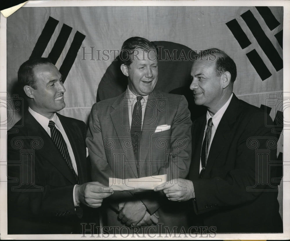 1953 Press Photo Dr. DeMarco, exec. Vice Chairman of the Foundation, Mark Evans - Historic Images