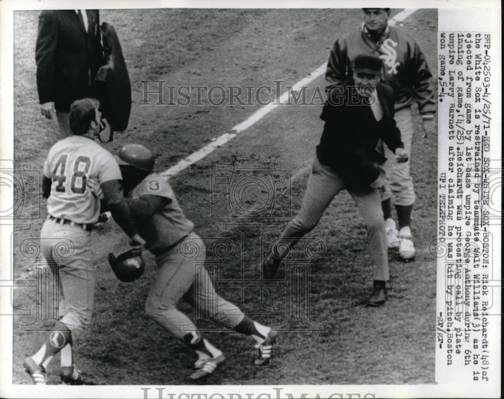 1971 Press Photo Rick Reichardt White Sox Ejected During Protest Walt Williams - Historic Images