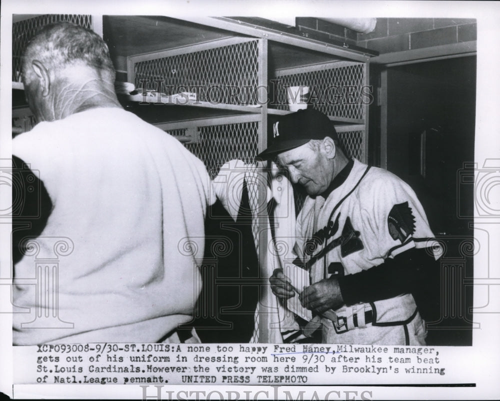 Press Photo Milwaukee Braves Manager Fred Haney in Locker Roon - Historic Images