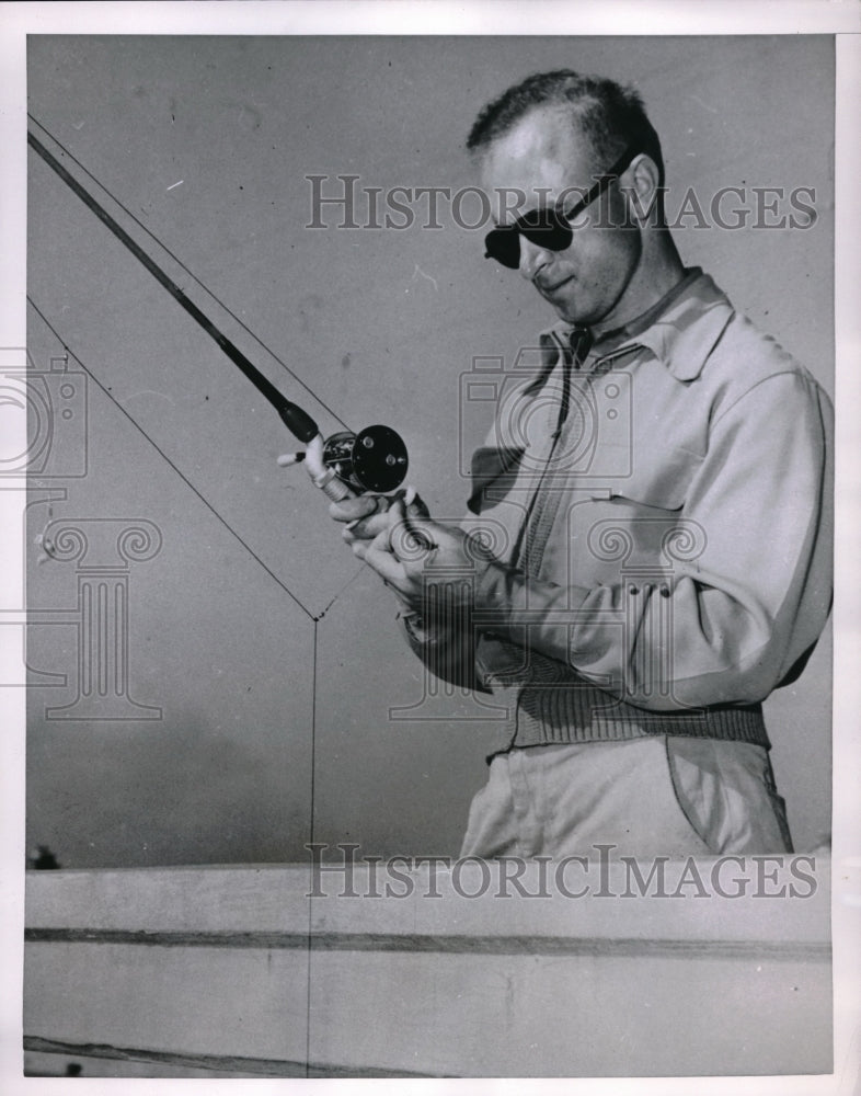 1953 Philadelphia Athletics Pitcher Bobby Shantz Fishing At Island - Historic Images