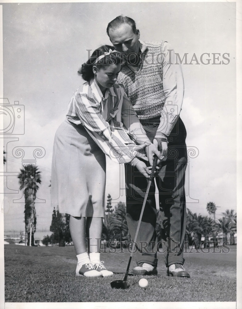 1942 Charles Red Ruffing Yankees Pitcher at Pacific Coast Baseball - Historic Images