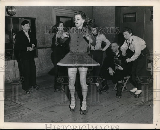 1948 Press Photo Charlotte Ollschlege of Berlin - neb38061-Historic Images