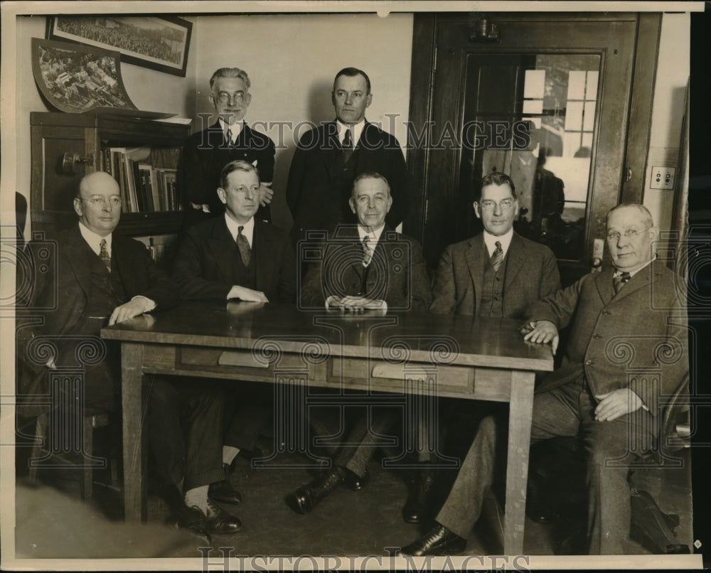 1926 Press Photo Oil Experts Meet with Federal Oil Conservation Board - Historic Images