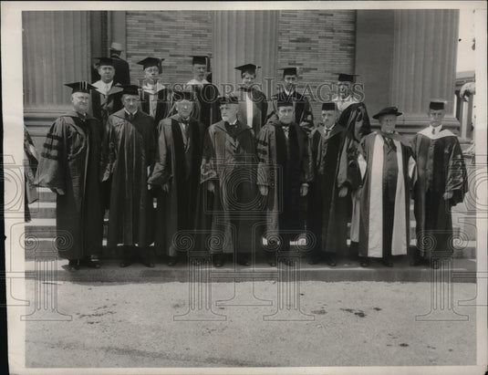1932 Press Photo New York University confers honorary degrees to sixteen people - Historic Images