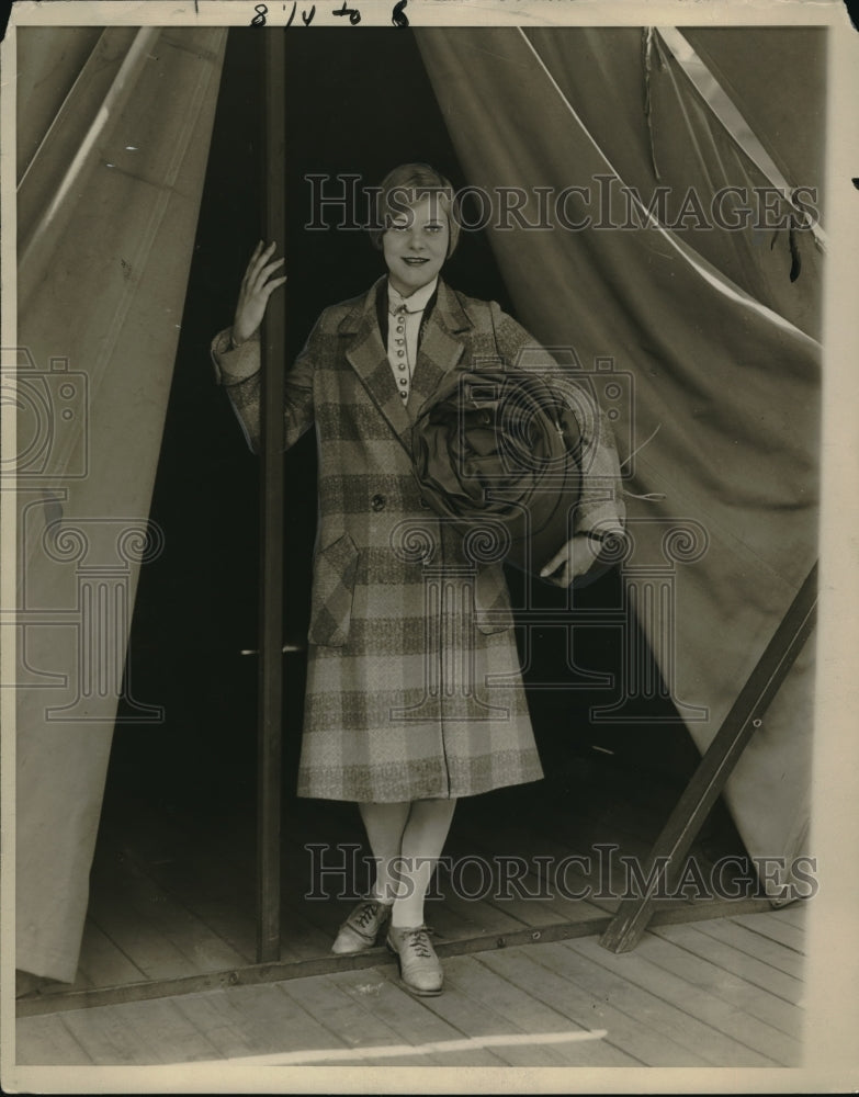 1926 woman modeling a fashionable camping outfit - Historic Images