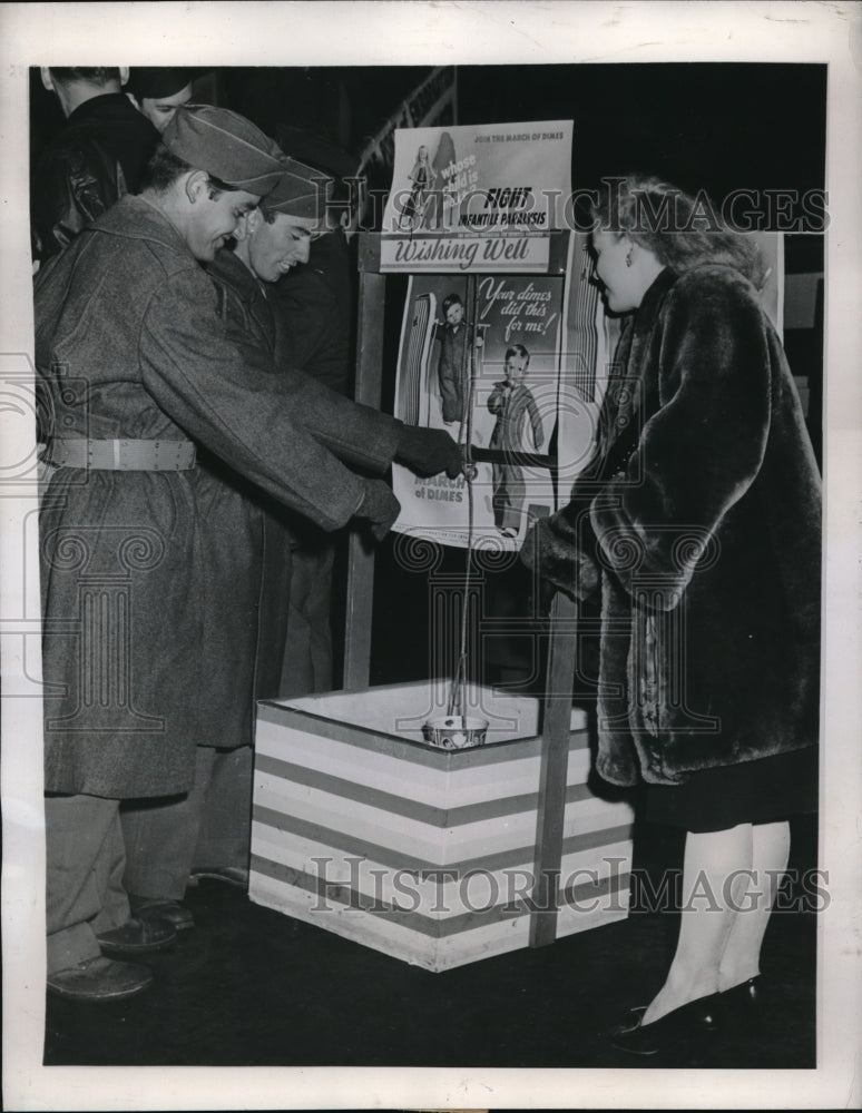 1946 Seattle, Wash. March of Dimes well, Sgt Tomich,S Wehler-Historic Images