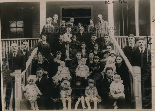 1922 Press Photo F.P. Hodgood 42 years Pres.of Exford College with his Family-Historic Images
