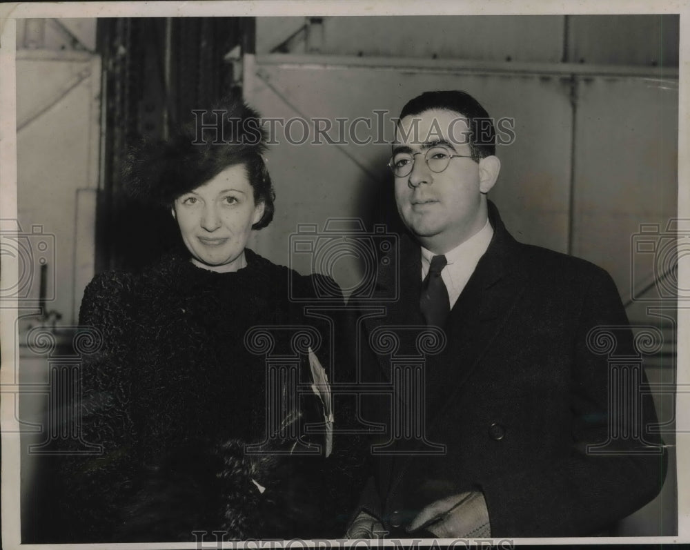 1939 Press Photo Pamela Henry May,British Actree and fiance Charles S Nicolia - Historic Images