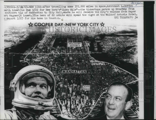 1963 Press Photo Astronaut L.Gordon Cooper and Manhattan Mayor Wagner - Historic Images