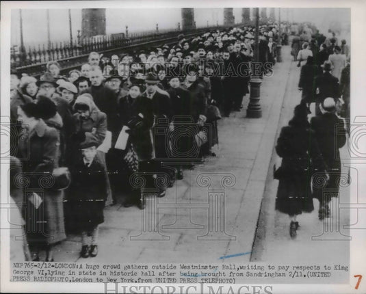 1952 Press Photo Crowds at London's Westminster Abbey for Kin VI funeral - Historic Images