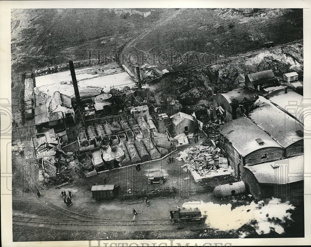 1935 Press Photo Damage Caused By Fire At The South Bank Chemical Company - Historic Images