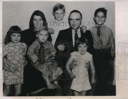 1938 Press Photo Christopher Thomason Rescue His Relatives From Burning Home - Historic Images