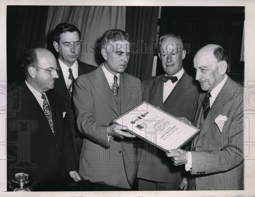 1945 Press Photo Evanston ILL Mayor SG Ingraham, William Trunkey - Historic Images