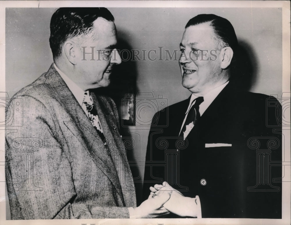1952 Press Photo Ill Boxing Commissioner Joe Triner & NY;s Robert Christenberry - Historic Images