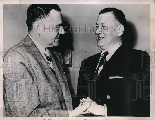 1952 Press Photo Ill Boxing Commissioner Joe Triner & NY;s Robert Christenberry - Historic Images