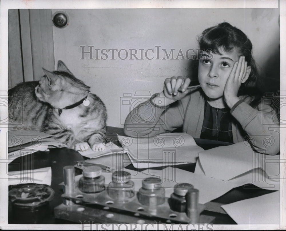 1954 Press Photo Martine Toussain-Samat French young writer of Pearls of Crystal - Historic Images