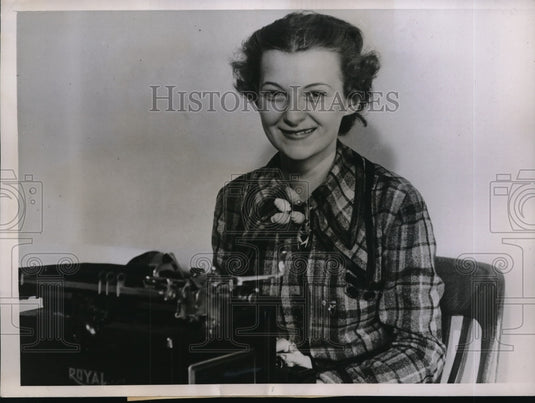 1936 Press Photo Miss Jeanne Mitchell Enters The Newspaper Profession-Historic Images