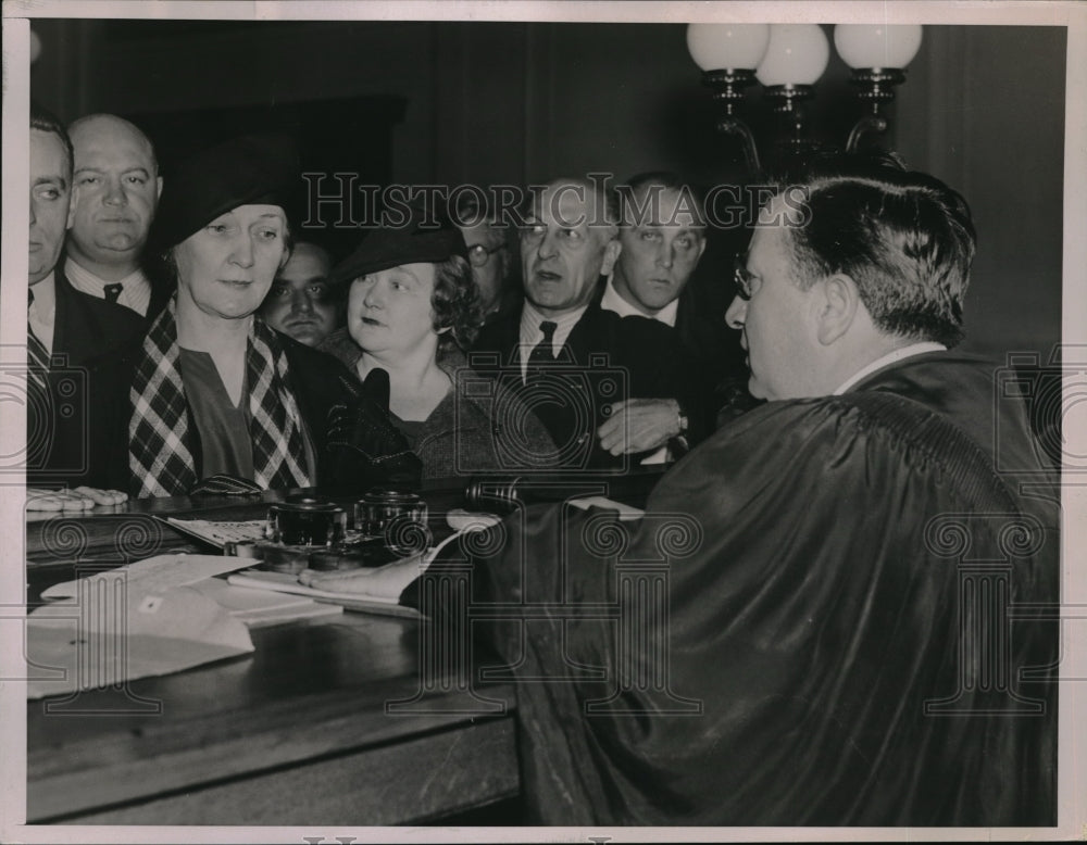 1936 Mrs Marion C Hewitt, Judge Anthony Bott in Jersey City NJ - Historic Images