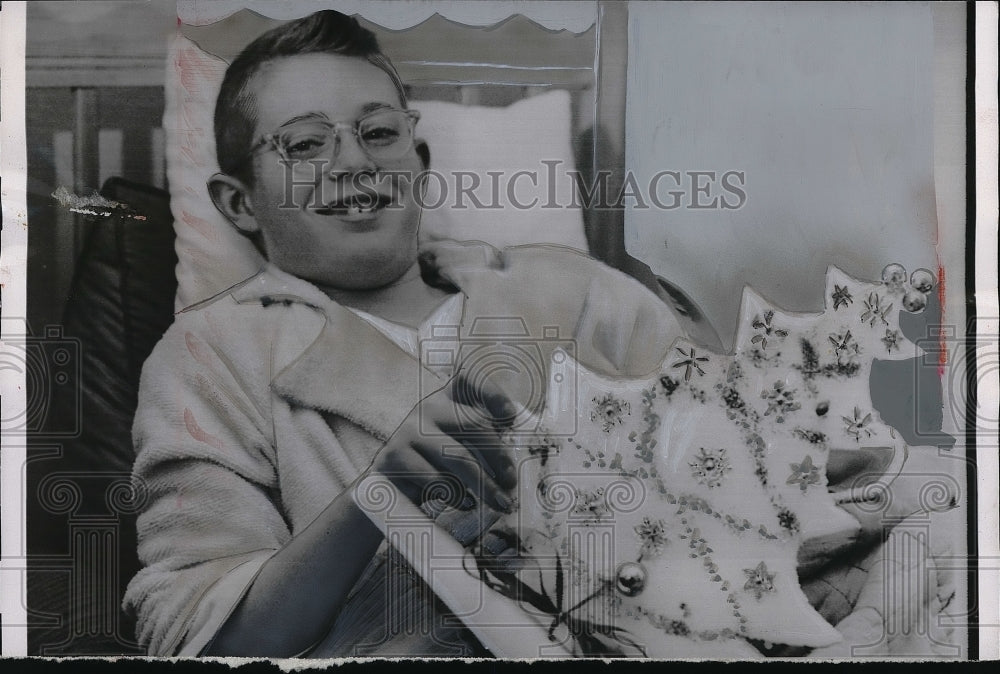 1954 Press Photo Scott Garrison, allergic to Christmas Trees, Easter Eggs - Historic Images