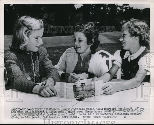 1952 Press Photo Gwen Arnaud,Barbara Fortino,Mimi Wollenberger During Game - Historic Images