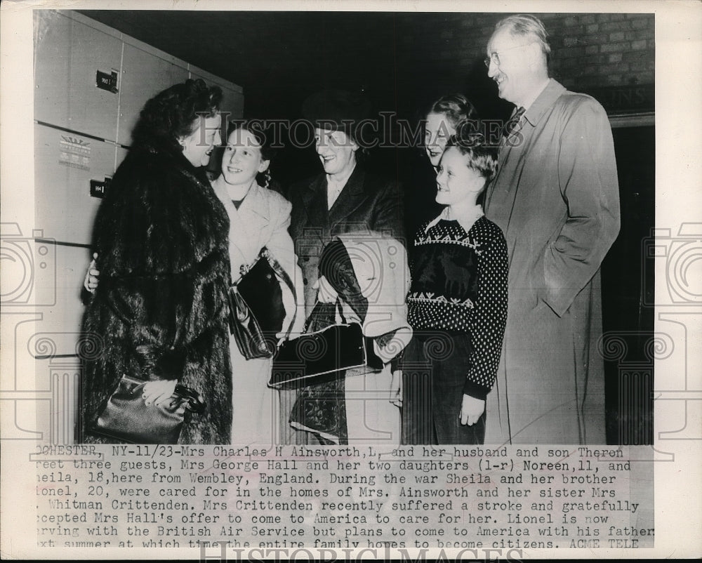 1948 Press Photo Mrs. Charles Ainsoworth With Husband,Son &amp; Mrs. George Hall-Historic Images