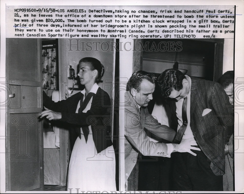 1958 Press Photo Detectives Frisk &amp; Handcuff Paul Gerts At Station In California - Historic Images