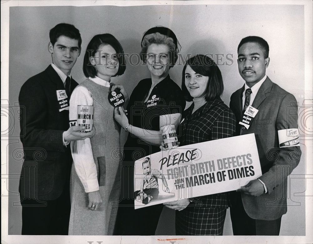 1957 Gary Greenspan, Susan Olds, Mrs. Robert Spaeth, Sue Marshall - Historic Images