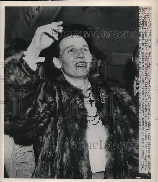 1949 Press Photo Wash.D.C. Mrs EM Herrick sis of "Axis Sally" at Federal court - Historic Images