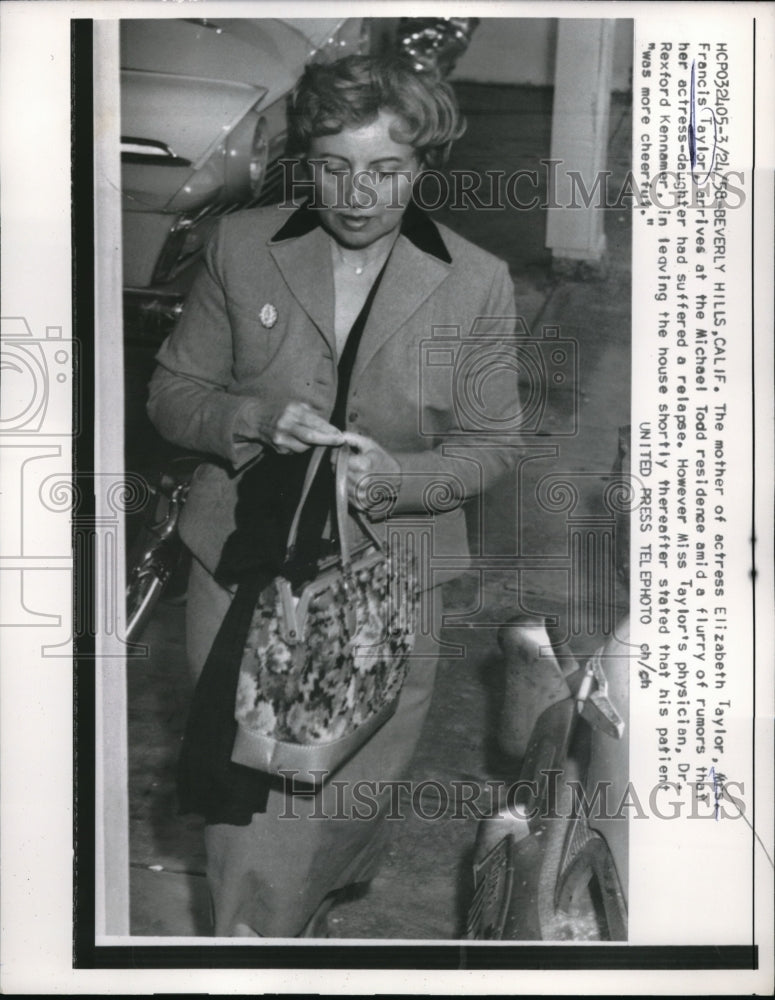 1958 Press Photo Beverly Hills, Cal. Mrs Francis Taylor,mom of Elizabeth Taylor - Historic Images